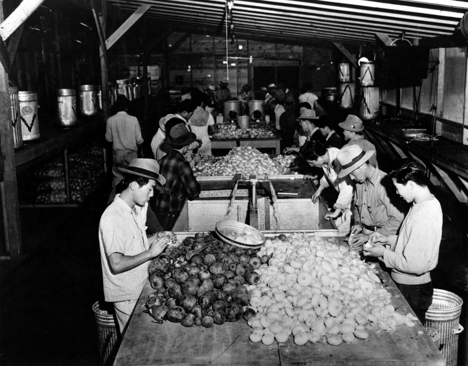 1942: JAPANESE INTERNMENT
